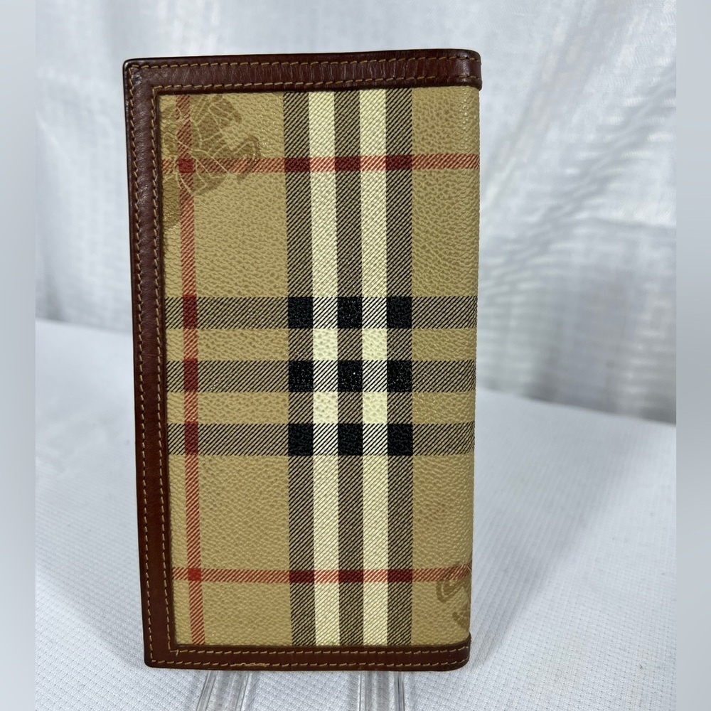 1029: Burberry Long Vertical Wallet: VGUC - Picture 2 of 10